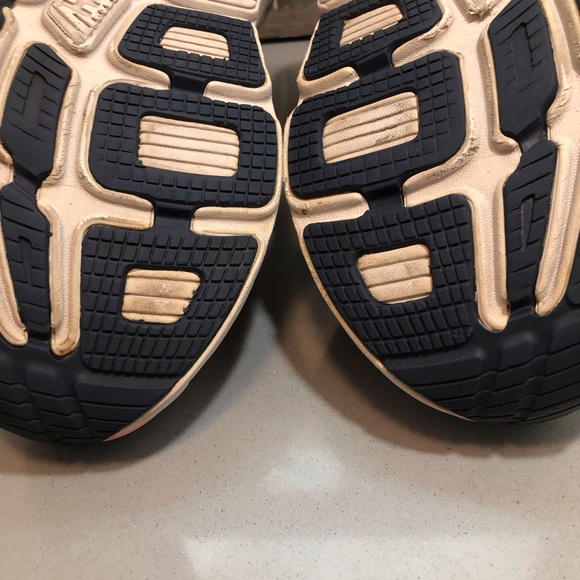 Hoka Bondi 7 sz 11 - Picture 13 of 15